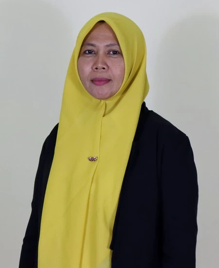 Husna, S.H., M.H.