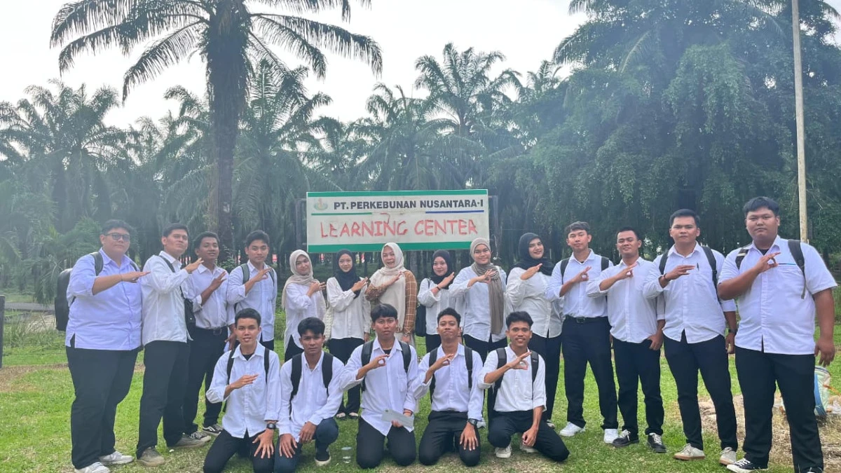Mahasiswi Hukum Ekonomi Syariah IAIN Langsa Lulus Program MAGENTA BUMN di PTPN IV Regional VI Langsa