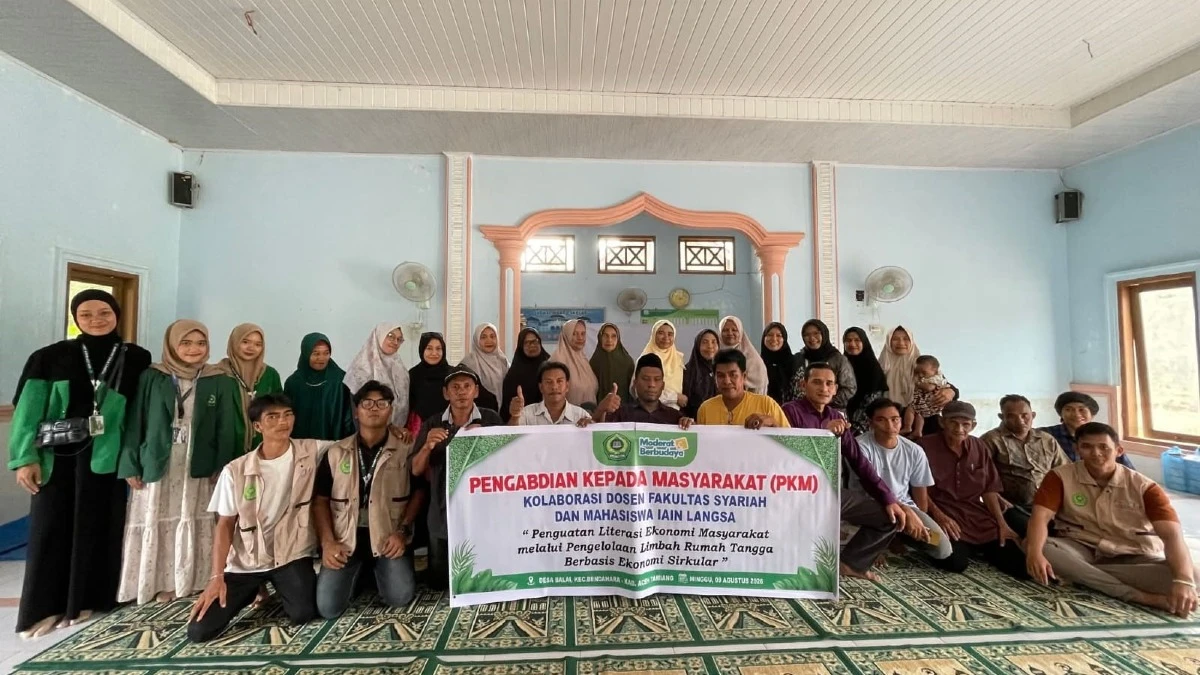 Fakultas Syariah IAIN Langsa Dorong Ekonomi Sirkular melalui Pelatihan Pembuatan Sabun bagi Masyarakat Aceh Tamiang